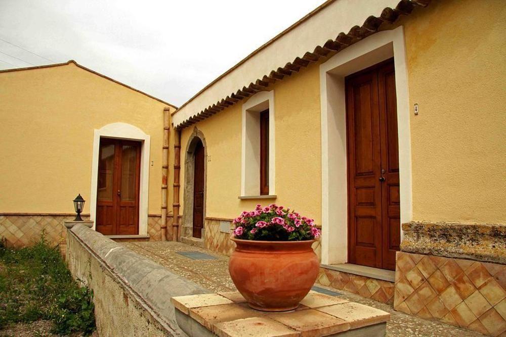 Pensjonat Patitiri Santa Teresa Di Riva Zewnętrze zdjęcie