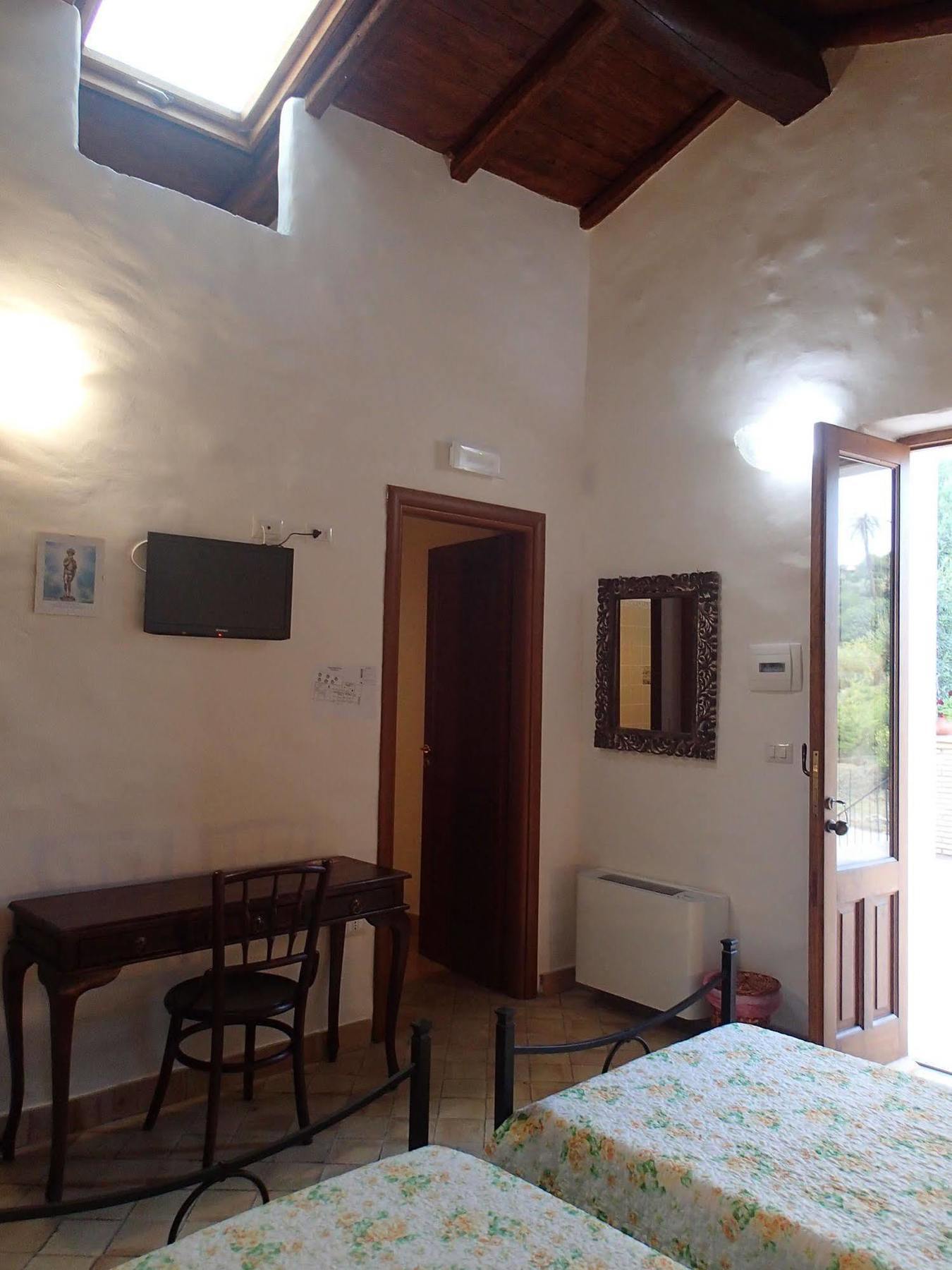Pensjonat Patitiri Santa Teresa Di Riva Zewnętrze zdjęcie